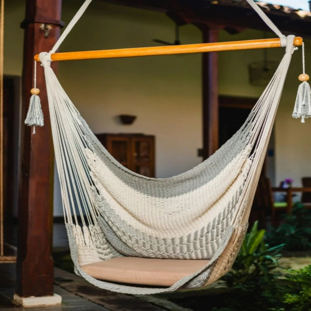 Hanging Chair Hammock www.chasethebutterflies.com