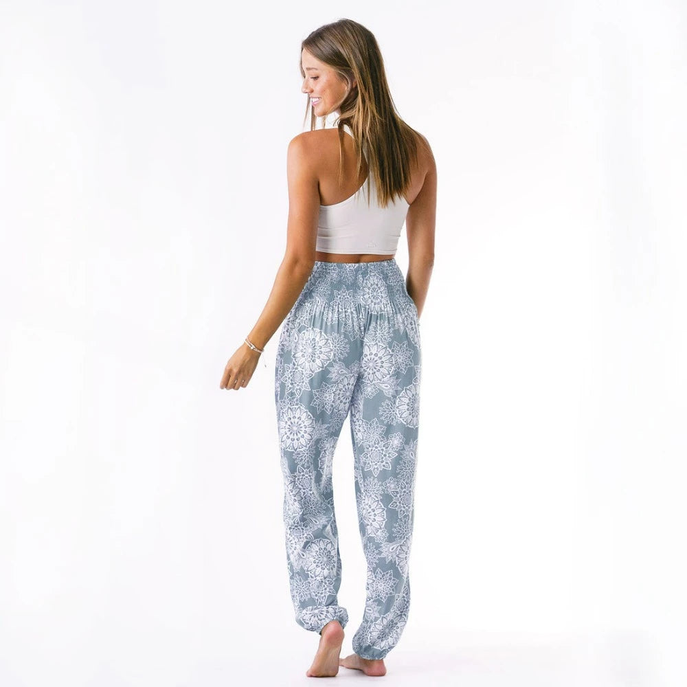 Mandala Harem Pants www.chasethebutterflies.com