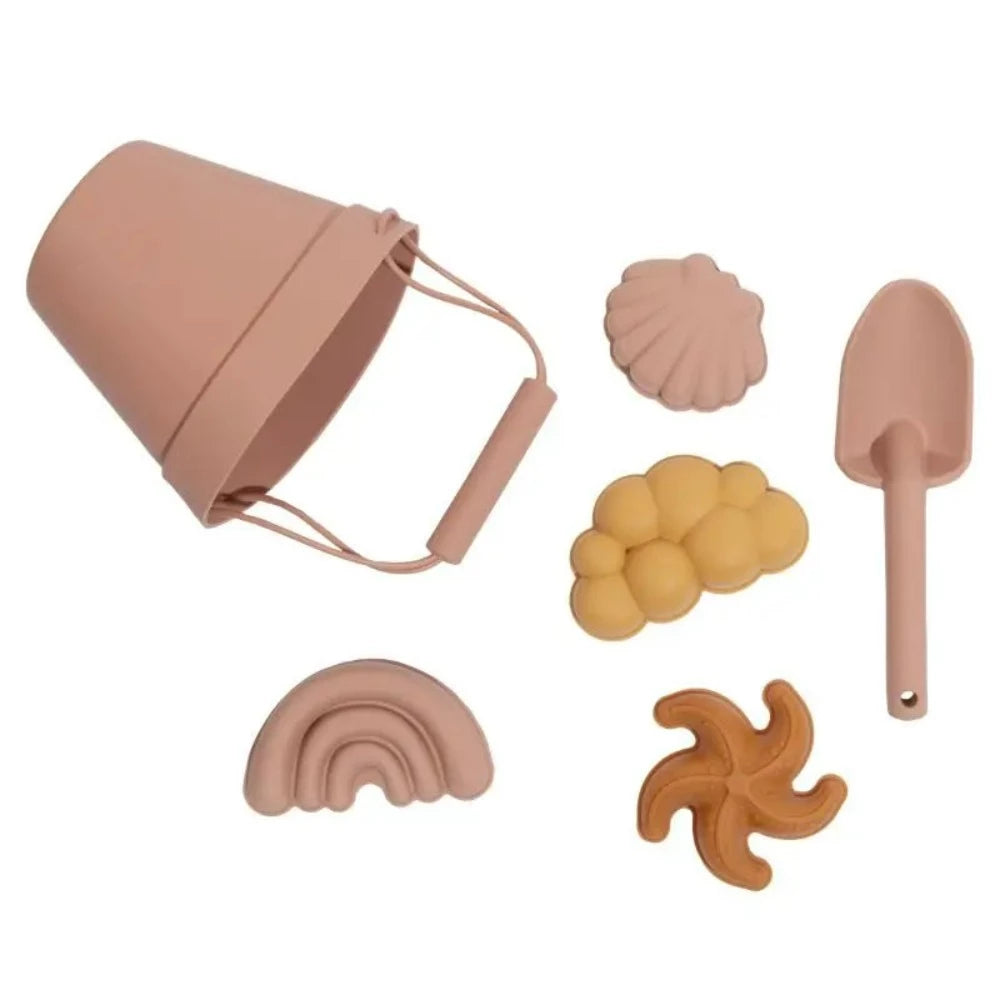 sand bucket toys www.chasethebutterflies.com
